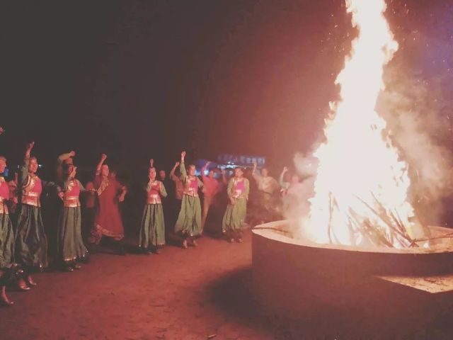 乾港集團高層草原自駕游